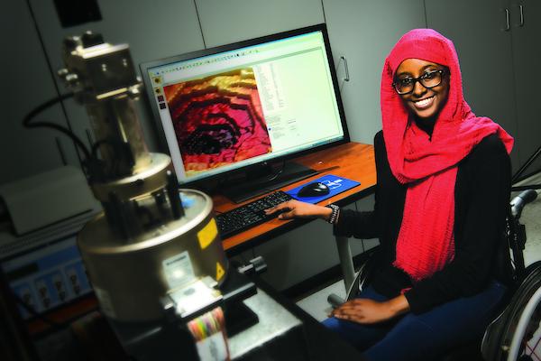 Edil Nour, '18, in science lab
