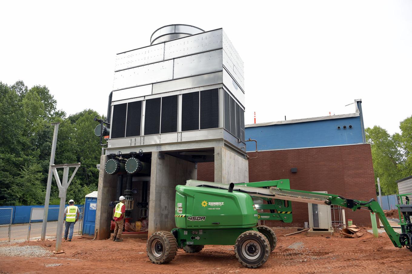 GGC chiller system cooling tower